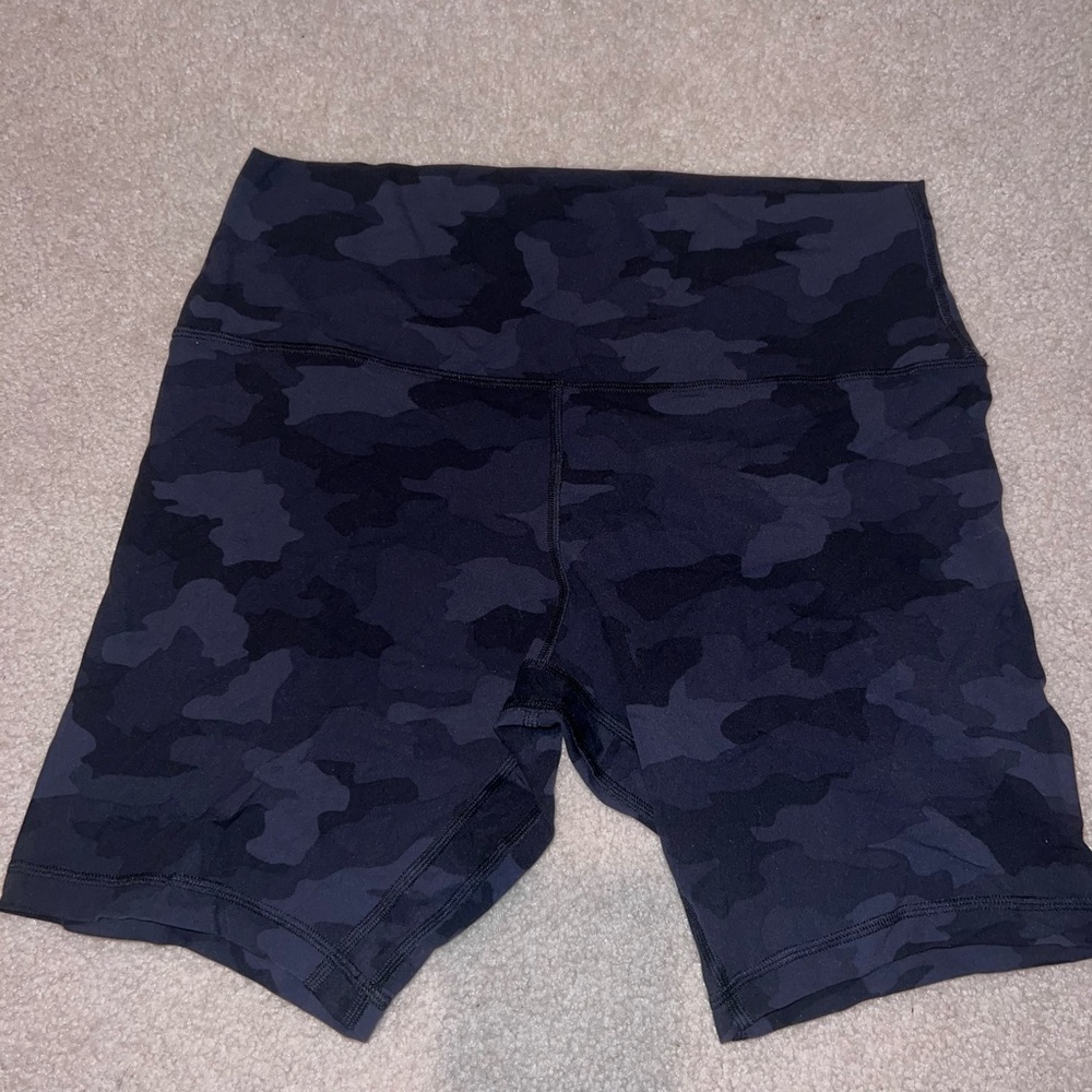 Lululemon High Rise align shorts 8” seam